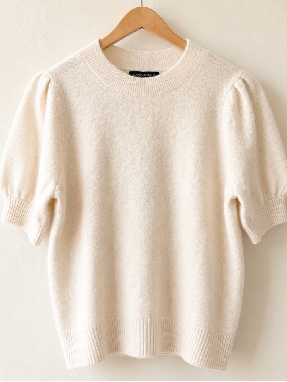 Banana Republic Cream Puff Sleeve Knit Sweater Top | Medium